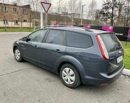 Серый Форд Фокус, объемом двигателя 1.6 л и пробегом 266 тыс. км за 5700 $, фото 1 на Automoto.ua