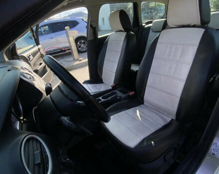 Серый Форд Фокус, объемом двигателя 1.6 л и пробегом 276 тыс. км за 5200 $, фото 7 на Automoto.ua