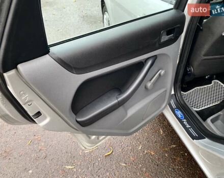 Серый Форд Фокус, объемом двигателя 1.56 л и пробегом 312 тыс. км за 5800 $, фото 18 на Automoto.ua