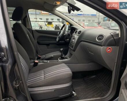 Серый Форд Фокус, объемом двигателя 1.56 л и пробегом 330 тыс. км за 5890 $, фото 29 на Automoto.ua