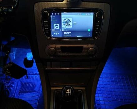 Сірий Форд Фокус, об'ємом двигуна 1.6 л та пробігом 251 тис. км за 6700 $, фото 41 на Automoto.ua