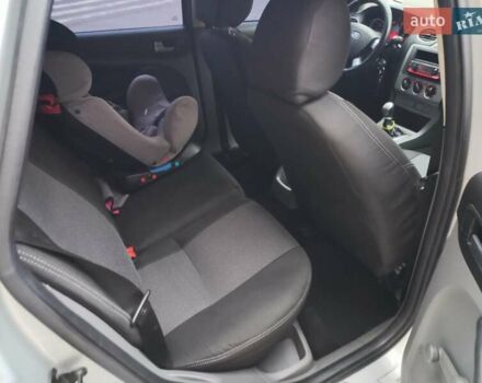 Сірий Форд Фокус, об'ємом двигуна 1.56 л та пробігом 271 тис. км за 4850 $, фото 10 на Automoto.ua