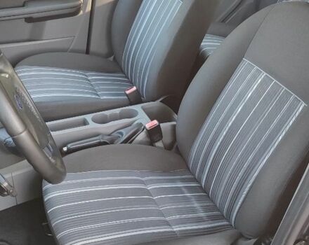 Серый Форд Фокус, объемом двигателя 1.6 л и пробегом 218 тыс. км за 2300 $, фото 6 на Automoto.ua