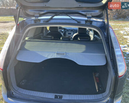 Серый Форд Фокус, объемом двигателя 1.6 л и пробегом 300 тыс. км за 5400 $, фото 17 на Automoto.ua