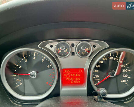 Сірий Форд Фокус, об'ємом двигуна 1.6 л та пробігом 266 тис. км за 5700 $, фото 4 на Automoto.ua