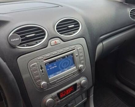 Сірий Форд Фокус, об'ємом двигуна 1.6 л та пробігом 273 тис. км за 5750 $, фото 1 на Automoto.ua