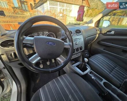 Серый Форд Фокус, объемом двигателя 1.56 л и пробегом 293 тыс. км за 5600 $, фото 5 на Automoto.ua