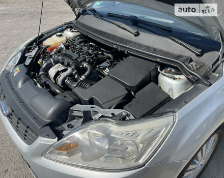 Серый Форд Фокус, объемом двигателя 1.6 л и пробегом 283 тыс. км за 5800 $, фото 23 на Automoto.ua