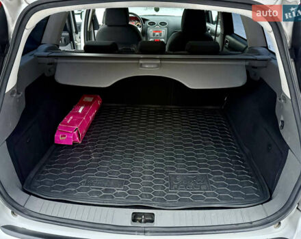 Сірий Форд Фокус, об'ємом двигуна 1.6 л та пробігом 211 тис. км за 5100 $, фото 18 на Automoto.ua