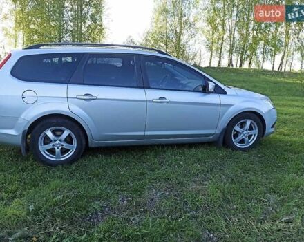 Серый Форд Фокус, объемом двигателя 1.8 л и пробегом 222 тыс. км за 6000 $, фото 2 на Automoto.ua