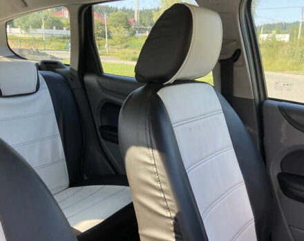 Серый Форд Фокус, объемом двигателя 1.6 л и пробегом 276 тыс. км за 5200 $, фото 8 на Automoto.ua