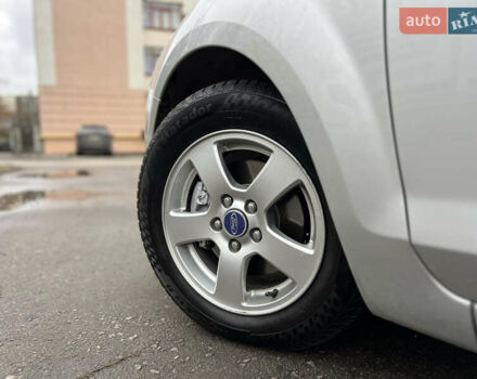 Серый Форд Фокус, объемом двигателя 1.6 л и пробегом 264 тыс. км за 4150 $, фото 4 на Automoto.ua