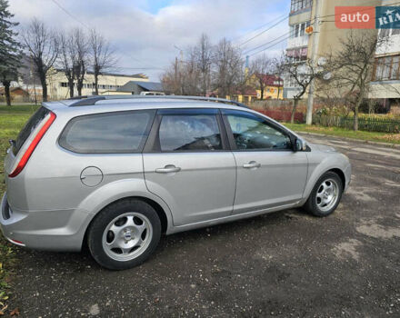 Серый Форд Фокус, объемом двигателя 1.6 л и пробегом 280 тыс. км за 4100 $, фото 8 на Automoto.ua