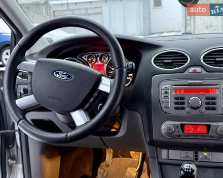 Сірий Форд Фокус, об'ємом двигуна 1.6 л та пробігом 211 тис. км за 5100 $, фото 28 на Automoto.ua