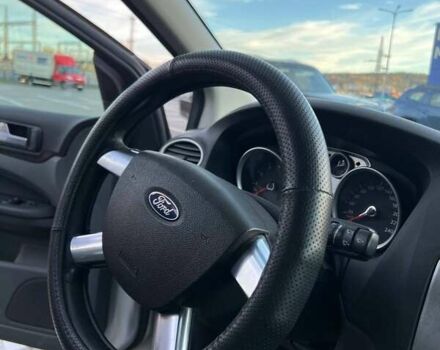 Серый Форд Фокус, объемом двигателя 1.6 л и пробегом 267 тыс. км за 4550 $, фото 12 на Automoto.ua