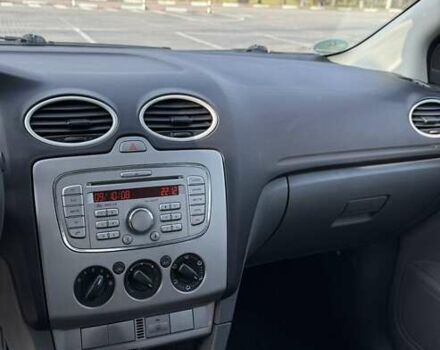 Серый Форд Фокус, объемом двигателя 1.56 л и пробегом 222 тыс. км за 5200 $, фото 10 на Automoto.ua