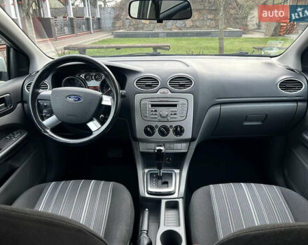 Сірий Форд Фокус, об'ємом двигуна 1.6 л та пробігом 165 тис. км за 6499 $, фото 48 на Automoto.ua