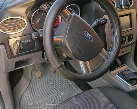 Форд Фокус 2008 в Черкассах на Automoto.ua Серый Форд Фокус, объемом двигателя 1.6 л и пробегом 233 тыс. км за 5500 $, фото 7 на Automoto.ua