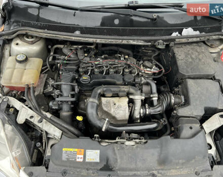 Сірий Форд Фокус, об'ємом двигуна 1.56 л та пробігом 300 тис. км за 4500 $, фото 10 на Automoto.ua