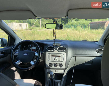 Серый Форд Фокус, объемом двигателя 1.6 л и пробегом 276 тыс. км за 5200 $, фото 11 на Automoto.ua