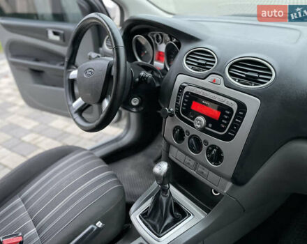 Серый Форд Фокус, объемом двигателя 1.56 л и пробегом 294 тыс. км за 5299 $, фото 31 на Automoto.ua