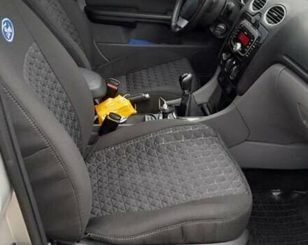 Серый Форд Фокус, объемом двигателя 1.6 л и пробегом 278 тыс. км за 4600 $, фото 10 на Automoto.ua