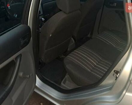 Сірий Форд Фокус, об'ємом двигуна 1.56 л та пробігом 207 тис. км за 4900 $, фото 15 на Automoto.ua