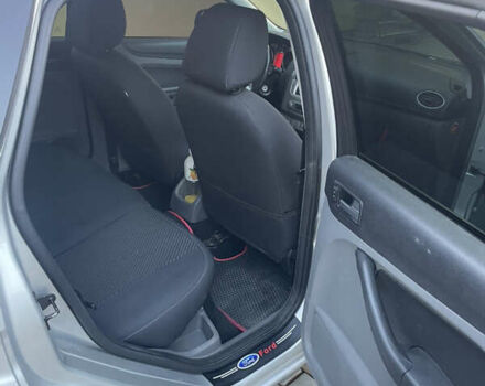 Серый Форд Фокус, объемом двигателя 1.6 л и пробегом 346 тыс. км за 5000 $, фото 10 на Automoto.ua