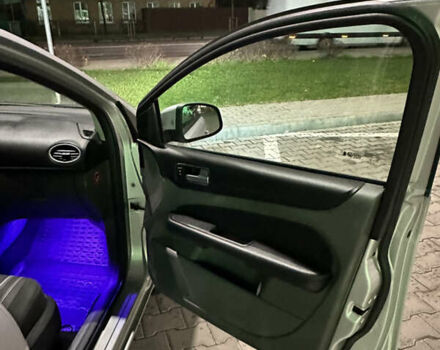 Серый Форд Фокус, объемом двигателя 1.8 л и пробегом 235 тыс. км за 5900 $, фото 16 на Automoto.ua