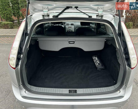 Сірий Форд Фокус, об'ємом двигуна 1.6 л та пробігом 165 тис. км за 6499 $, фото 38 на Automoto.ua