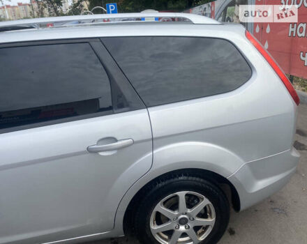 Сірий Форд Фокус, об'ємом двигуна 1.6 л та пробігом 320 тис. км за 4125 $, фото 6 на Automoto.ua