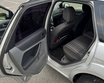 Форд Фокус 2008 в Киеве на Automoto.ua Серый Форд Фокус, объемом двигателя 1.6 л и пробегом 312 тыс. км за 4750 $, фото 12 на Automoto.ua