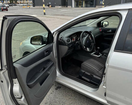 Форд Фокус 2008 в Киеве на Automoto.ua Серый Форд Фокус, объемом двигателя 1.6 л и пробегом 312 тыс. км за 4750 $, фото 10 на Automoto.ua