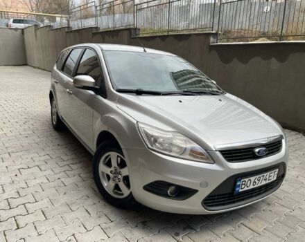 Серый Форд Фокус, объемом двигателя 1.6 л и пробегом 260 тыс. км за 3899 $, фото 2 на Automoto.ua
