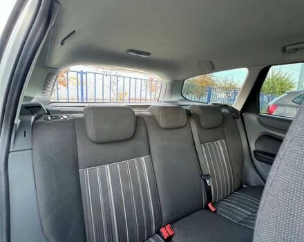 Серый Форд Фокус, объемом двигателя 1.6 л и пробегом 267 тыс. км за 4550 $, фото 9 на Automoto.ua