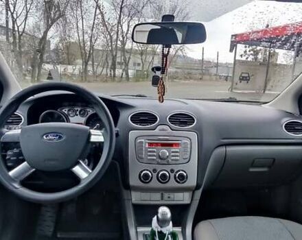 Сірий Форд Фокус, об'ємом двигуна 1.56 л та пробігом 197 тис. км за 6300 $, фото 7 на Automoto.ua