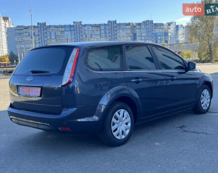 Серый Форд Фокус, объемом двигателя 1.6 л и пробегом 160 тыс. км за 5800 $, фото 6 на Automoto.ua