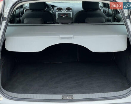 Серый Форд Фокус, объемом двигателя 1.56 л и пробегом 221 тыс. км за 5500 $, фото 10 на Automoto.ua