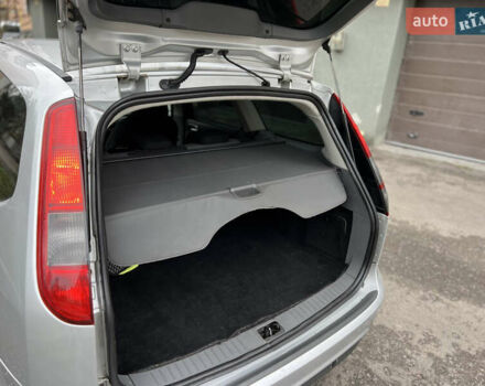 Серый Форд Фокус, объемом двигателя 1.6 л и пробегом 264 тыс. км за 4150 $, фото 31 на Automoto.ua