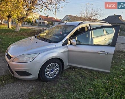 Серый Форд Фокус, объемом двигателя 1.56 л и пробегом 293 тыс. км за 5600 $, фото 1 на Automoto.ua