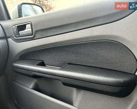 Сірий Форд Фокус, об'ємом двигуна 1.6 л та пробігом 165 тис. км за 6499 $, фото 79 на Automoto.ua