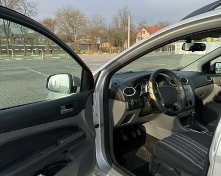 Серый Форд Фокус, объемом двигателя 1.56 л и пробегом 222 тыс. км за 5200 $, фото 9 на Automoto.ua