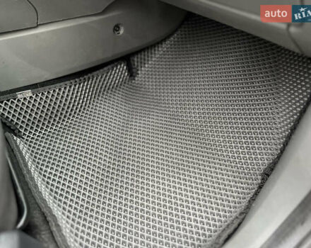 Серый Форд Фокус, объемом двигателя 1.6 л и пробегом 264 тыс. км за 4150 $, фото 38 на Automoto.ua