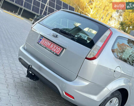 Серый Форд Фокус, объемом двигателя 1.6 л и пробегом 210 тыс. км за 5200 $, фото 11 на Automoto.ua