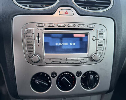 Серый Форд Фокус, объемом двигателя 1.6 л и пробегом 230 тыс. км за 4599 $, фото 65 на Automoto.ua