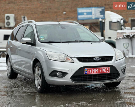 Серый Форд Фокус, объемом двигателя 1.6 л и пробегом 250 тыс. км за 5250 $, фото 4 на Automoto.ua