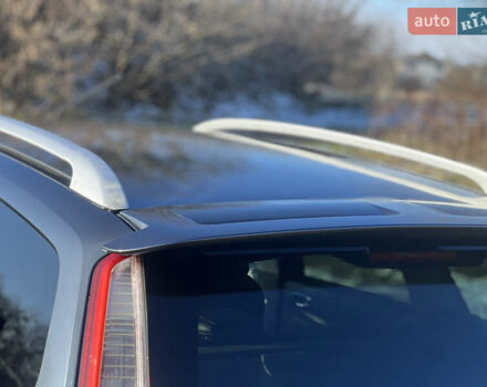 Серый Форд Фокус, объемом двигателя 1.6 л и пробегом 300 тыс. км за 5400 $, фото 16 на Automoto.ua