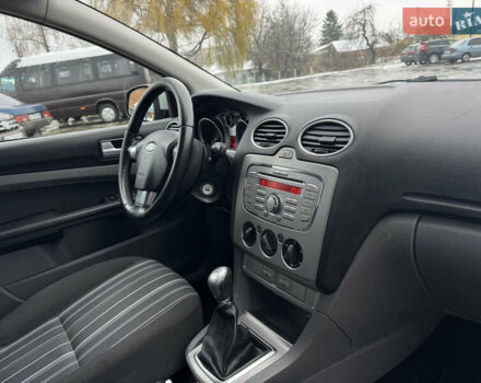 Серый Форд Фокус, объемом двигателя 1.6 л и пробегом 250 тыс. км за 5250 $, фото 26 на Automoto.ua