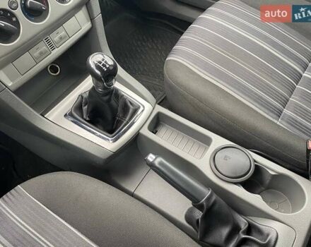 Серый Форд Фокус, объемом двигателя 1.56 л и пробегом 330 тыс. км за 5890 $, фото 28 на Automoto.ua