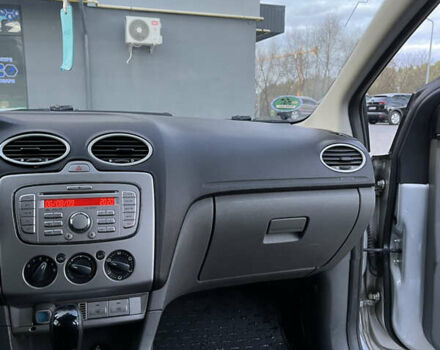 Серый Форд Фокус, объемом двигателя 2 л и пробегом 293 тыс. км за 6300 $, фото 17 на Automoto.ua